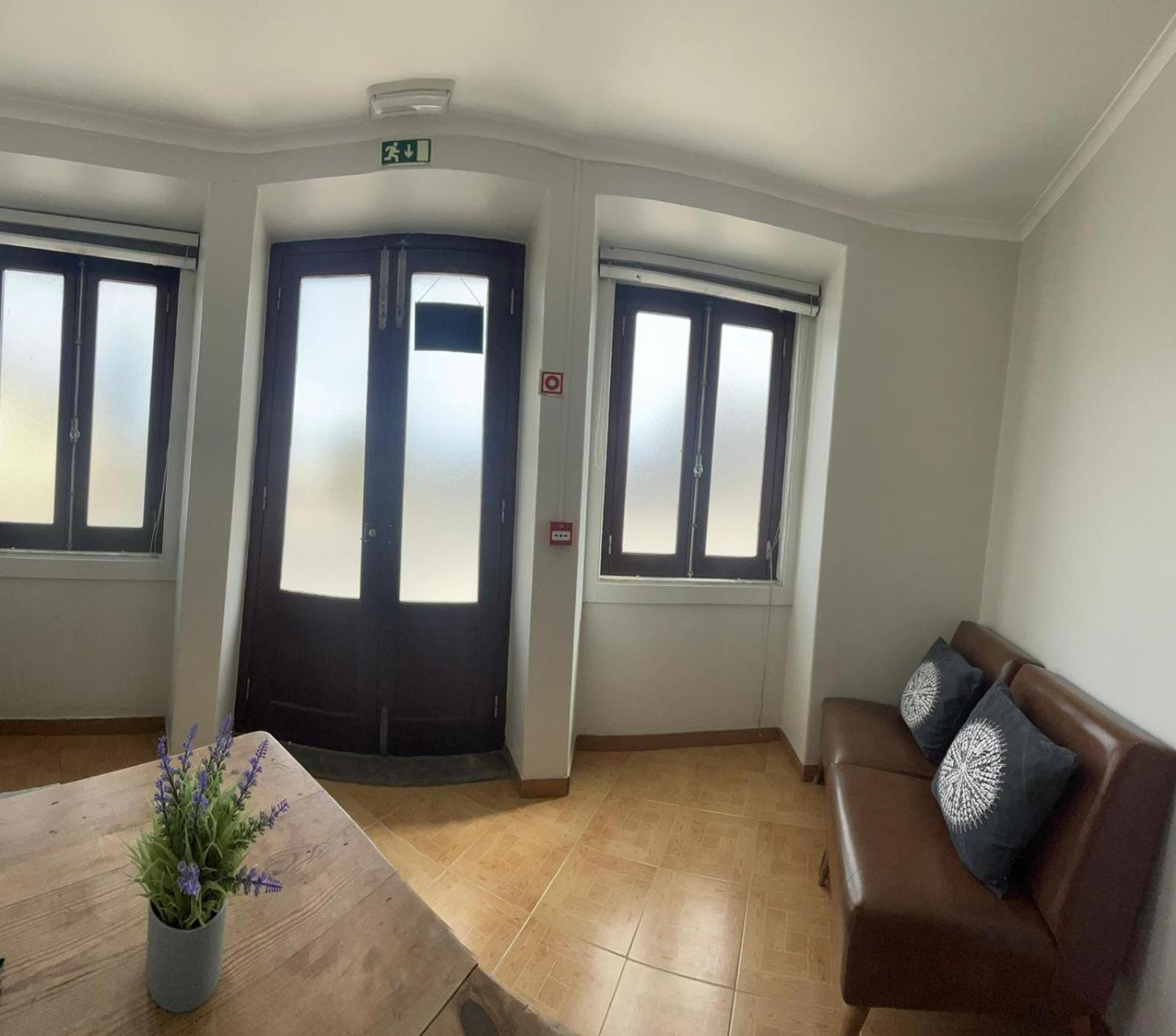 Отель Residencia Aviz Пениши Номер фото