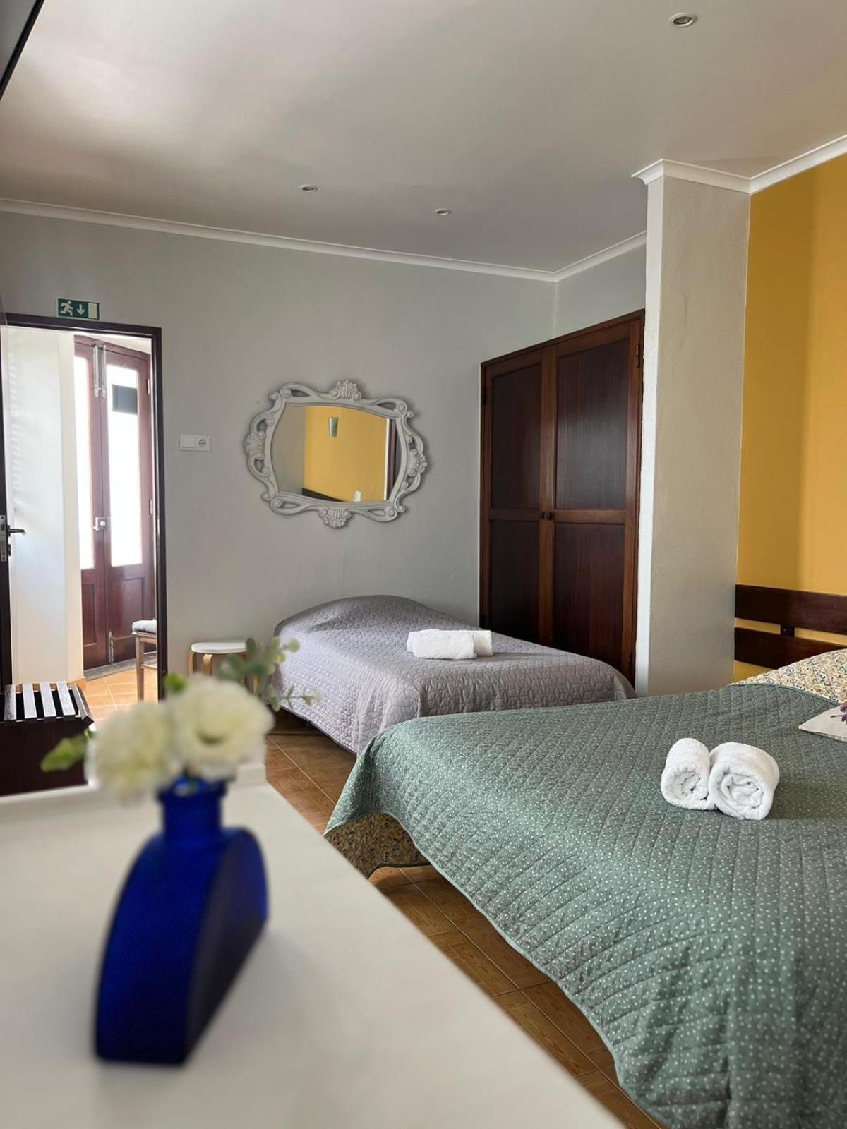 Отель Residencia Aviz Пениши Номер фото
