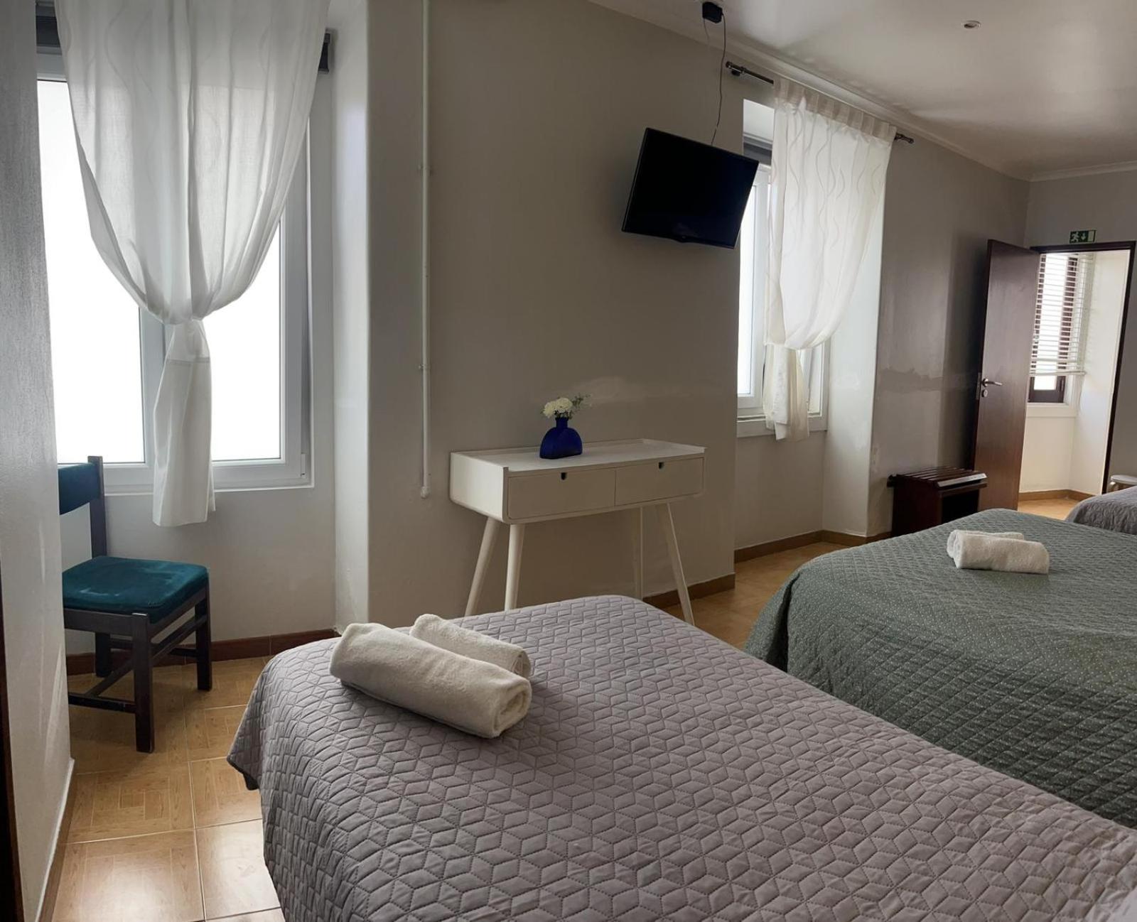 Отель Residencia Aviz Пениши Номер фото