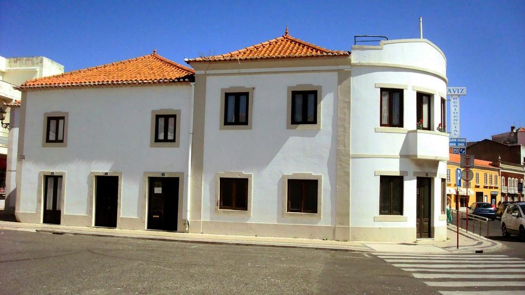 Отель Residencia Aviz Пениши Экстерьер фото